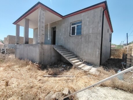 8 otaqlı həyət evi/bağ evi - Mehdiabad q. - 160 m²