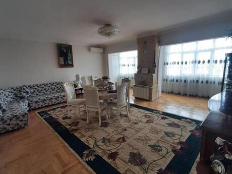 4 otaqlı köhnə tikili - 20 Yanvar m. - 135 m²