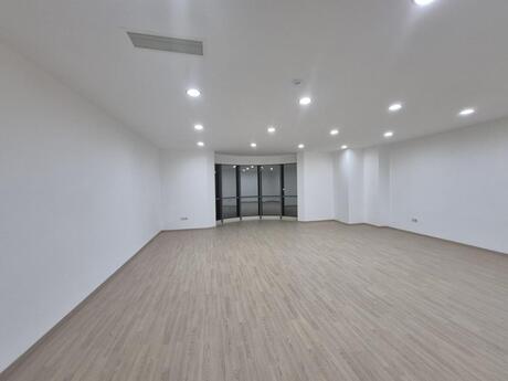 5 otaqlı ofis - Şah İsmayıl Xətai m. - 250 m²