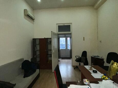 Obyekt - Memar Əcəmi m. - 50 m²