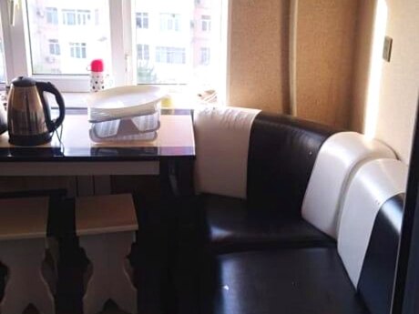 2 otaqlı köhnə tikili - Neftçilər m. - 50 m²