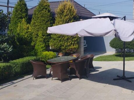 4 otaqlı həyət evi/bağ evi - Mərdəkan q. - 200 m²