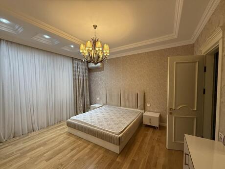 4 otaqlı mənzil, 185 m², 28 May: 650 000 ₼ 5