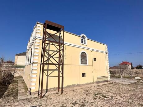 5 otaqlı həyət evi/bağ evi - Görədil q. - 350 m²