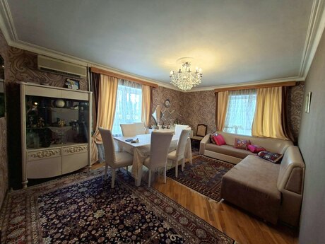2 otaqlı köhnə tikili - İnşaatçılar m. - 65 m²