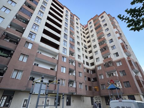 2 otaqlı yeni tikili - İnşaatçılar m. - 90 m²