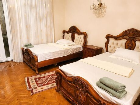 4 otaqlı köhnə tikili - Səbail r. - 160 m²
