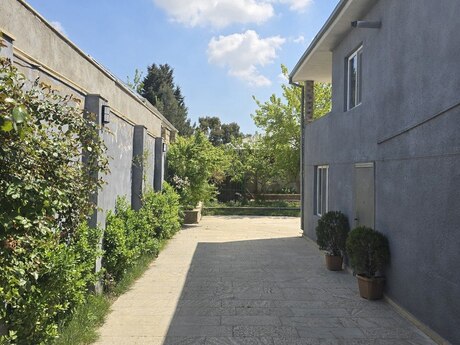 6 otaqlı həyət evi/bağ evi - Şağan q. - 180 m²