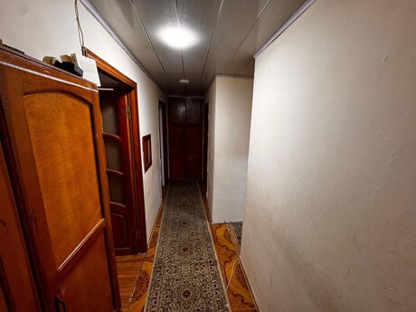 3 otaqlı köhnə tikili - Neftçilər m. - 68 m²