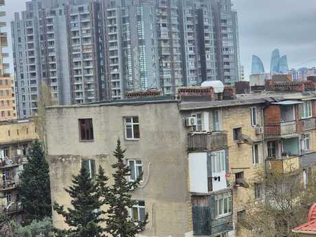 2 otaqlı köhnə tikili - İnşaatçılar m. - 38 m²