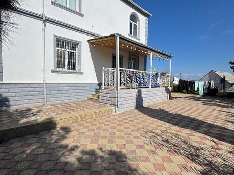 5-комн. дом/дача - пос. Бадамдар - 152 м²