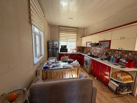 5 otaqlı həyət evi/bağ evi - Badamdar q. - 152 m²