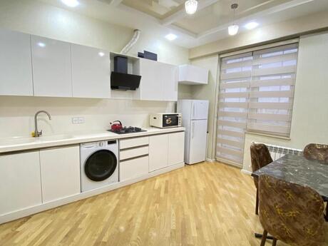 3 otaqlı yeni tikili - Neftçilər m. - 156 m²