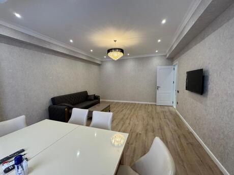 3-комн. новостройка - м. Нариман Нариманов - 120 м²