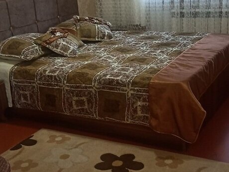3 otaqlı köhnə tikili - Neftçilər m. - 80 m²
