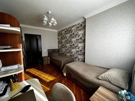 3 otaqlı köhnə tikili - Qara Qarayev m. - 84 m²