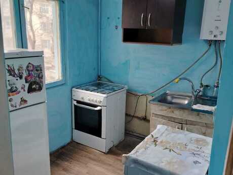 1 otaqlı köhnə tikili - Memar Əcəmi m. - 40 m²