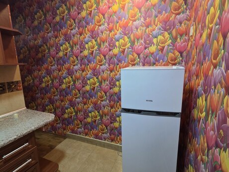 3 otaqlı köhnə tikili - Buzovna q. - 90 m²