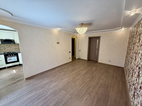 3 otaqlı köhnə tikili - Neftçilər m. - 70 m²