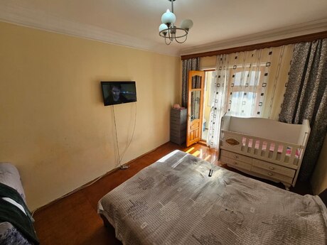 2 otaqlı köhnə tikili - Yeni Günəşli q. - 55 m²