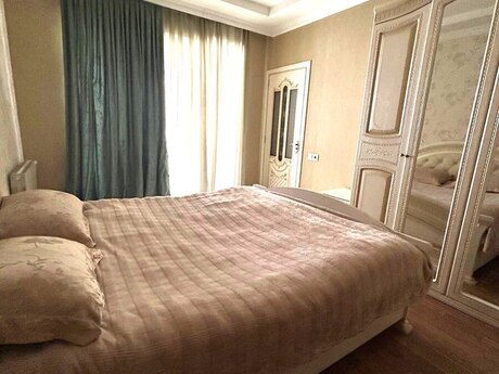 2 otaqlı yeni tikili - 8 Noyabr m. - 60 m²