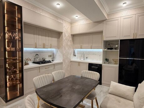 3 otaqlı yeni tikili - Həzi Aslanov m. - 140 m²
