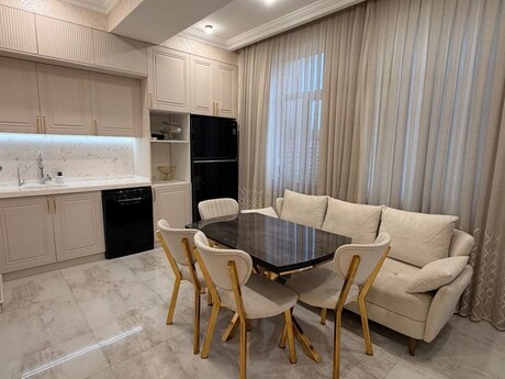 3 otaqlı yeni tikili - Həzi Aslanov m. - 140 m²