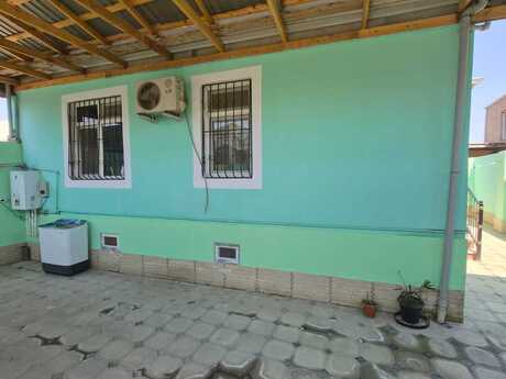 2 otaqlı həyət evi/bağ evi - Zabrat q. - 76 m²