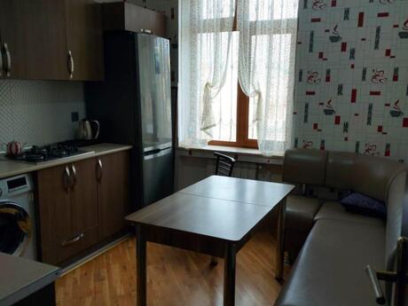 2 otaqlı köhnə tikili - Nərimanov r. - 63 m²