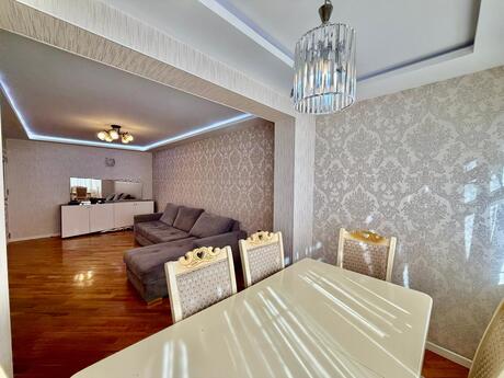 3 otaqlı köhnə tikili - Neftçilər m. - 70 m²