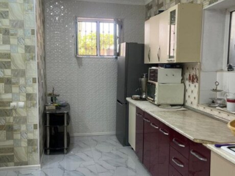 4 otaqlı həyət evi/bağ evi - Avtovağzal m. - 150 m²