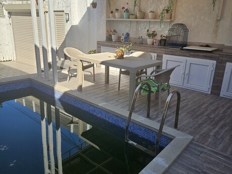 4 otaqlı həyət evi/bağ evi - Mərdəkan q. - 100 m²