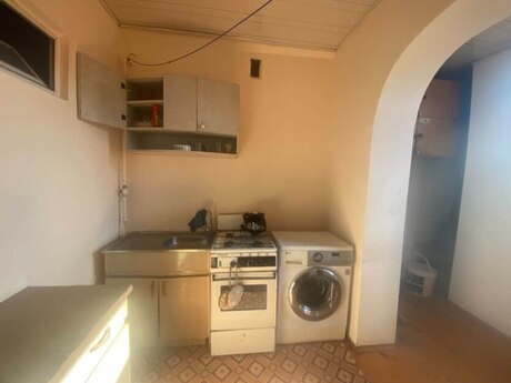2 otaqlı köhnə tikili - 7-ci mikrorayon q. - 45 m²