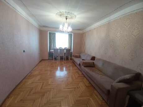 2 otaqlı köhnə tikili - Nəsimi r. - 70 m²
