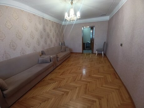 2 otaqlı köhnə tikili - Nəsimi r. - 70 m²