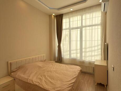Elan №6121201 - Bakı, Koroğlu m., 2 otaqlı, 82 m², 2/16 mərtəbə