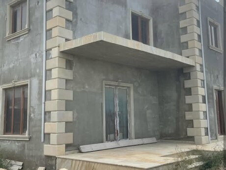 6 otaqlı həyət evi/bağ evi - Pirşağı q. - 275 m²