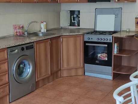 Elan №6121230 - Bakı, Memar Əcəmi m., 3 otaqlı, 148 m², 4/9 mərtəbə