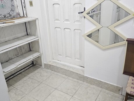2 otaqlı həyət evi/bağ evi - Azadlıq Prospekti m. - 40 m²