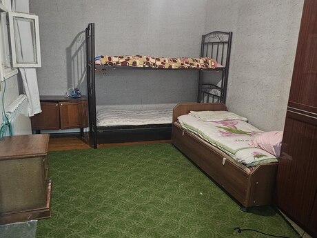 2 otaqlı həyət evi/bağ evi - Azadlıq Prospekti m. - 40 m²