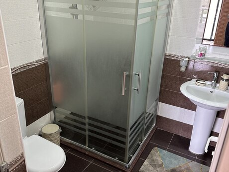 3 otaqlı həyət evi/bağ evi - Türkan q. - 150 m²