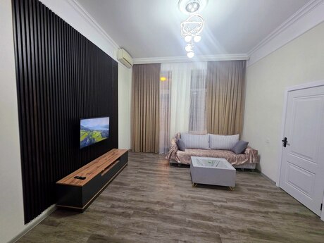 2 otaqlı köhnə tikili - Sahil m. - 50.5 m²