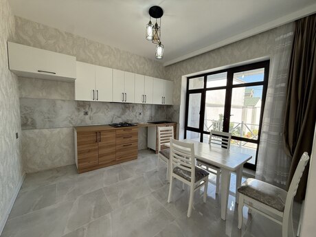 4 otaqlı həyət evi/bağ evi - Savalan q. - 120 m²