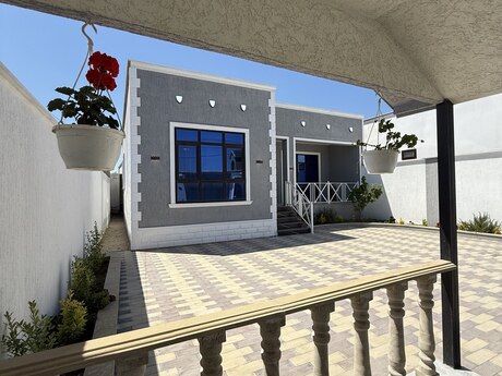 4 otaqlı həyət evi/bağ evi - Savalan q. - 120 m²