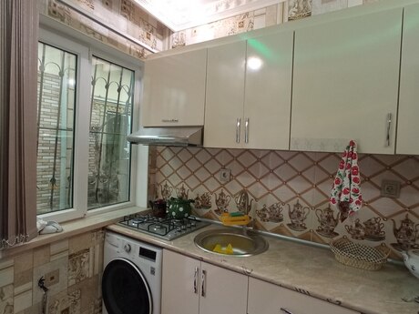 1 otaqlı həyət evi/bağ evi - Yasamal r. - 25 m²
