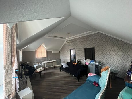 3 otaqlı həyət evi/bağ evi - Mərdəkan q. - 175 m²