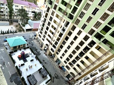 1 otaqlı yeni tikili - Neftçilər m. - 67 m²