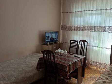 3 otaqlı köhnə tikili - Xalqlar Dostluğu m. - 80 m²