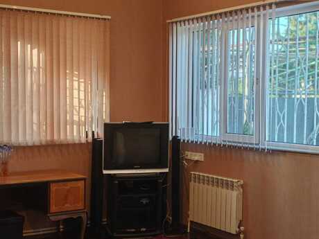 3 otaqlı həyət evi/bağ evi - Mərdəkan q. - 102 m²