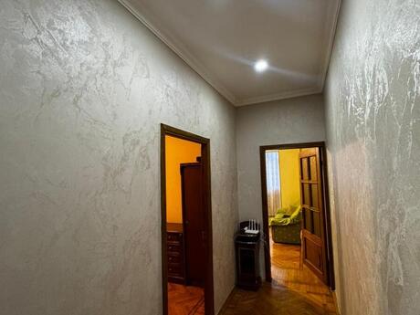 2 otaqlı köhnə tikili - Gənclik m. - 73 m²